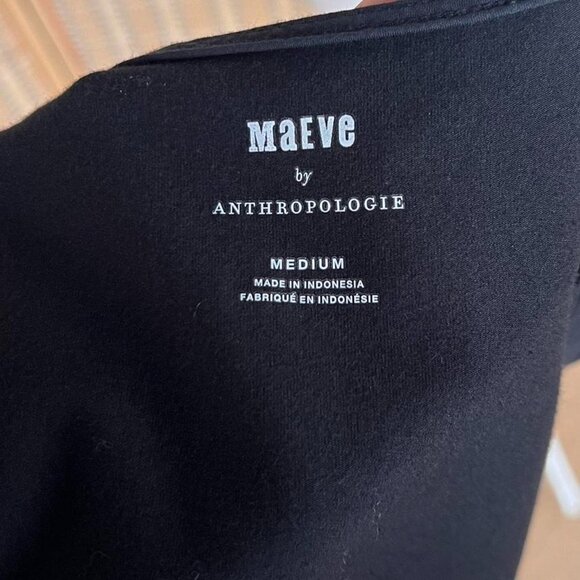 Black Maeve Anthropologie cropped short flowy sleeved v-neck top - Picture 4 of 5